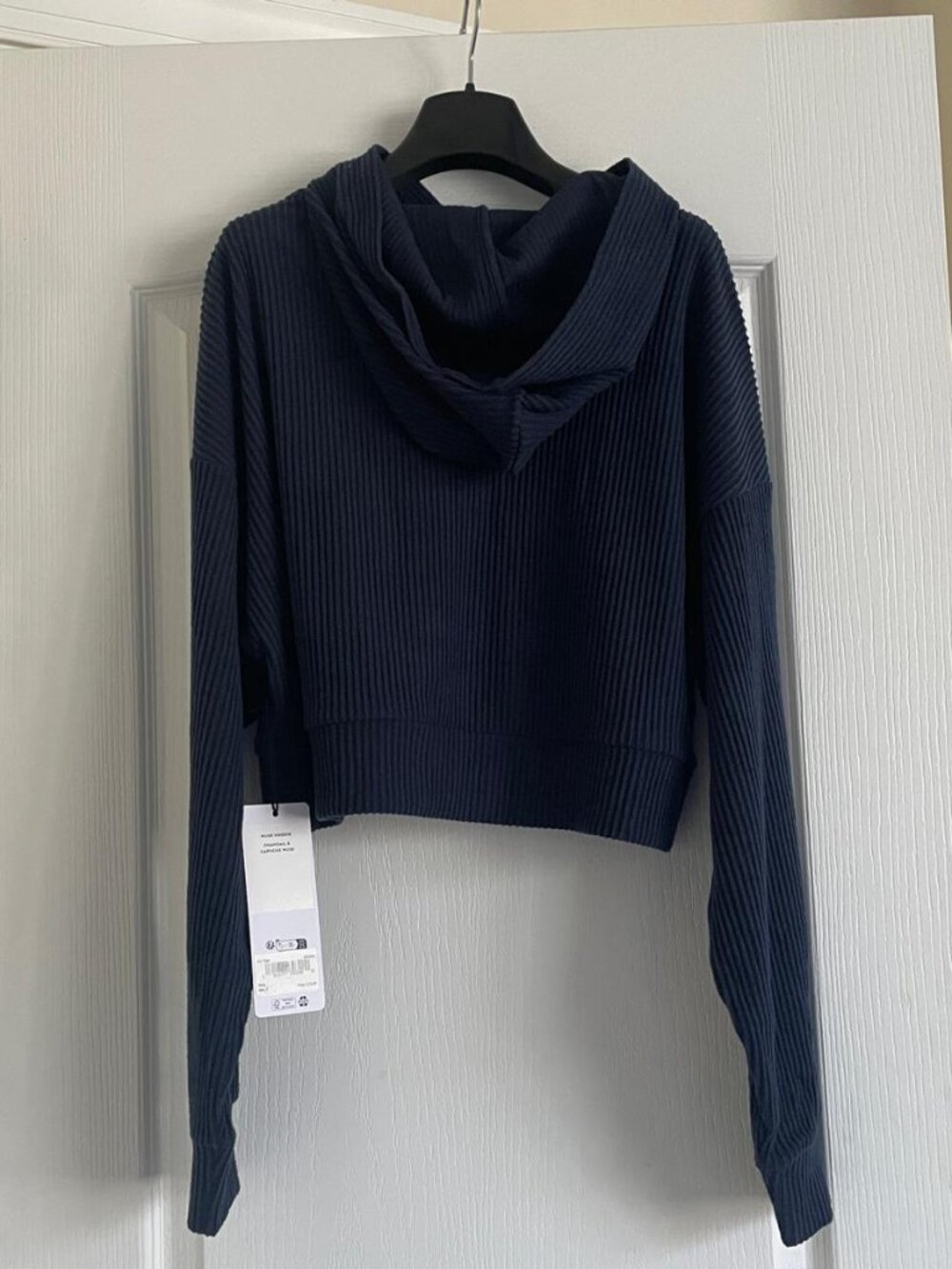 ALO Yoga Muse Hoodie; Navy - Picture 3 of 7